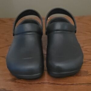 CROCS Men's Classic Black Slip-Ons